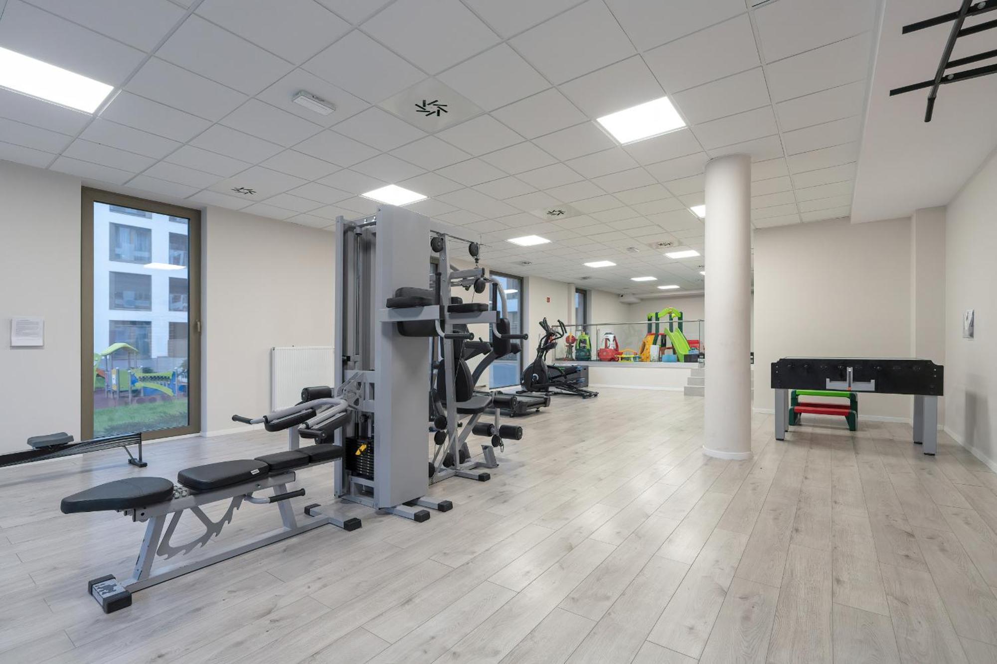 City Center Apartments With Gym & Free Garage Poznan By Noclegi Renters Bagian luar foto
